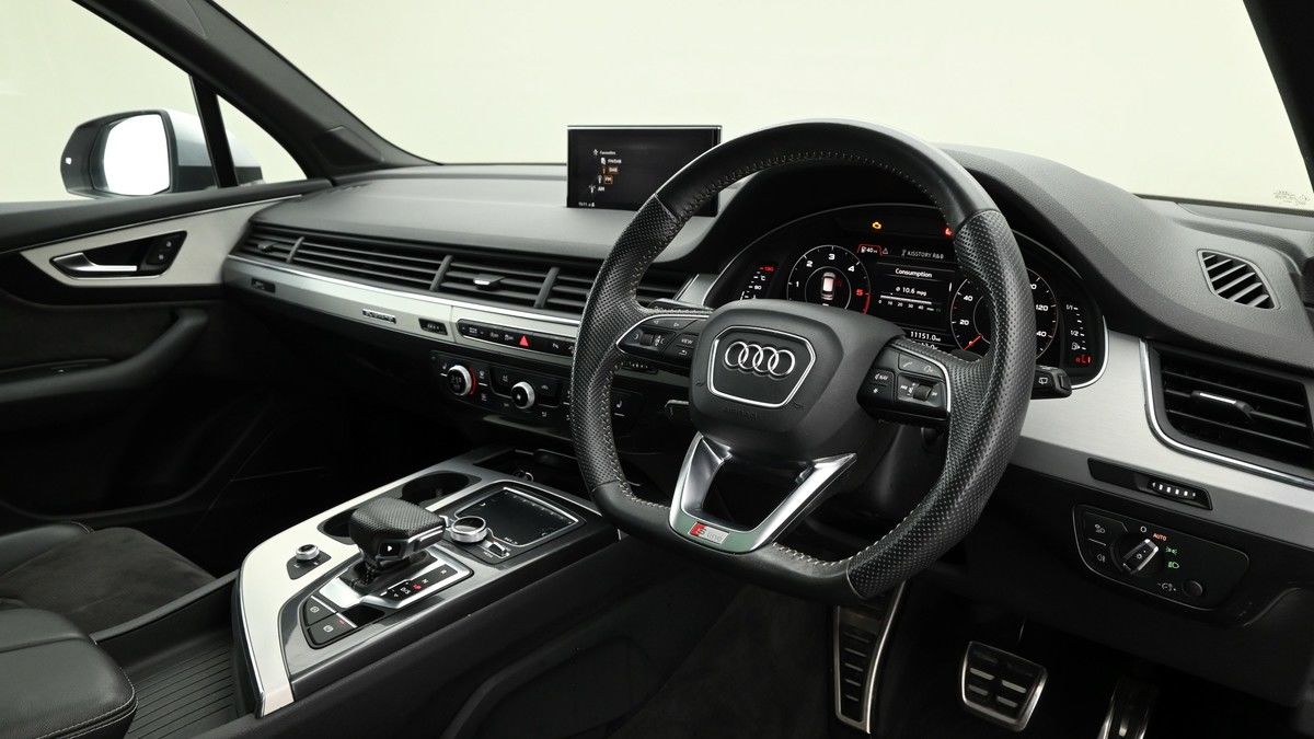 Audi Q7 Image 3