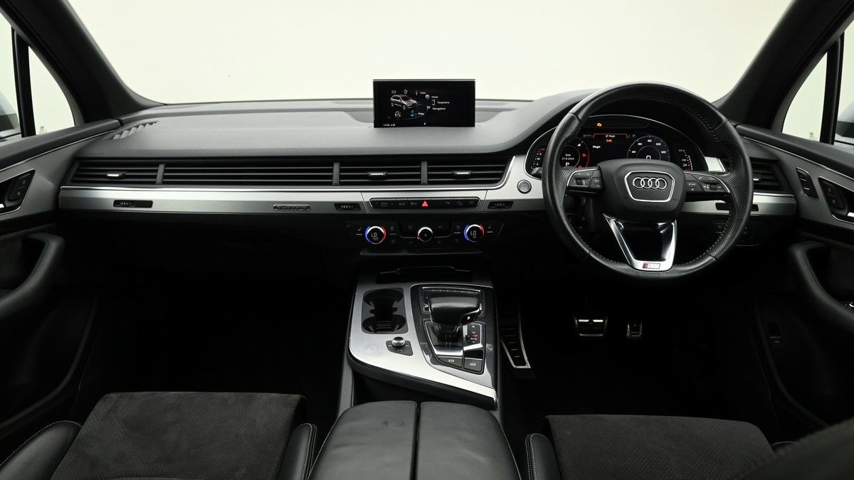 Audi Q7 Image 14