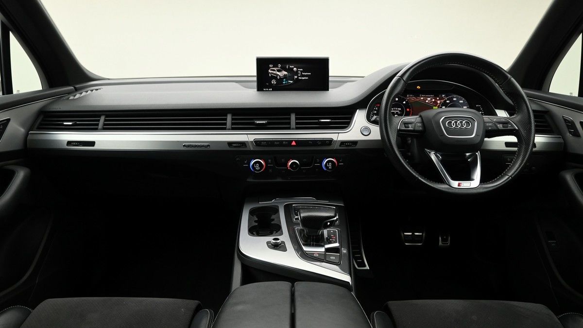 Audi Q7 Image 14