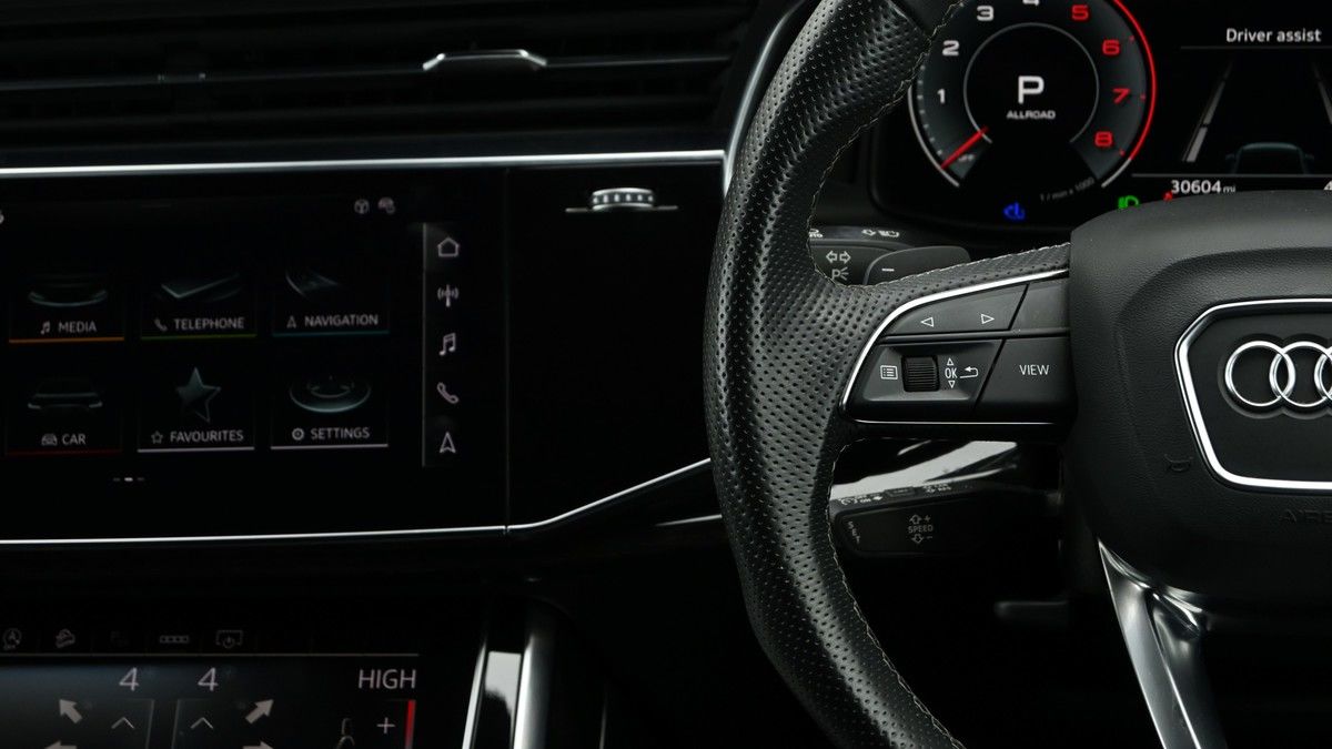 Audi Q7 Image 15