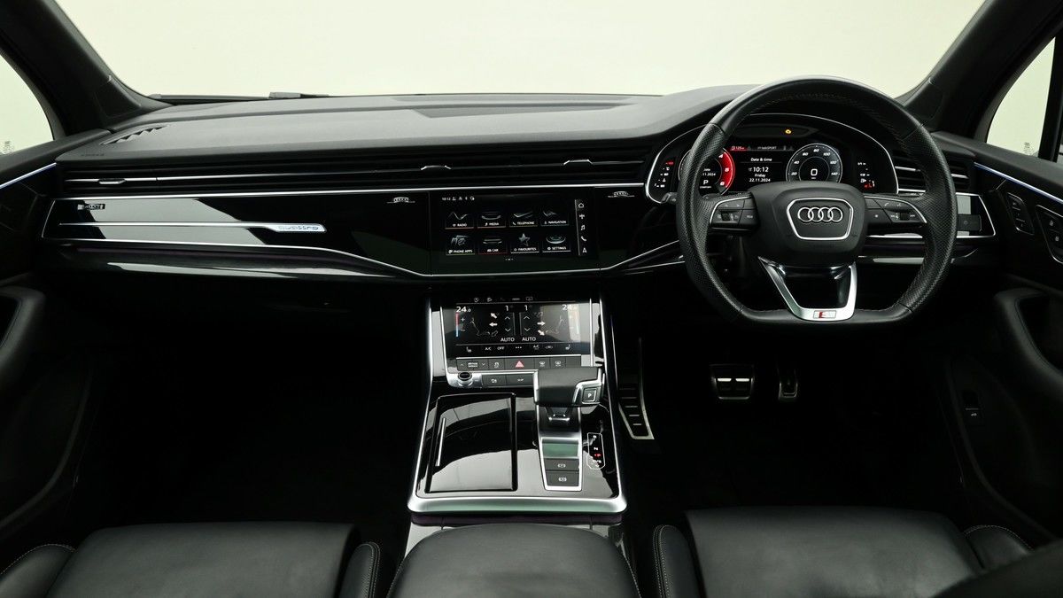 Audi Q7 Image 14