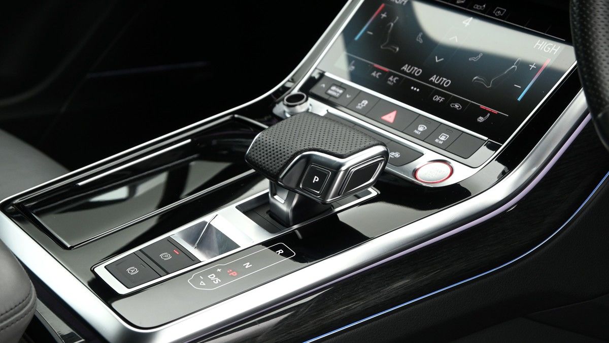 Audi SQ7 Image 2