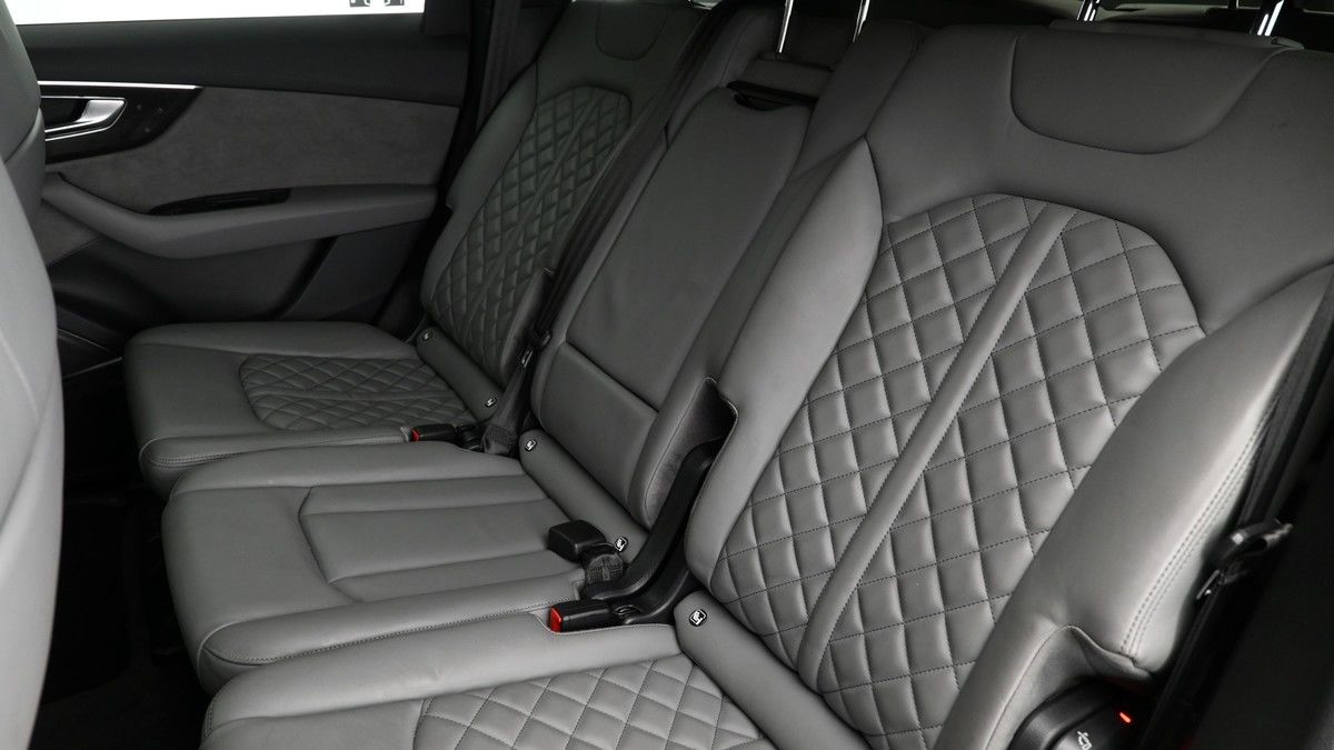 Audi SQ7 Image 5