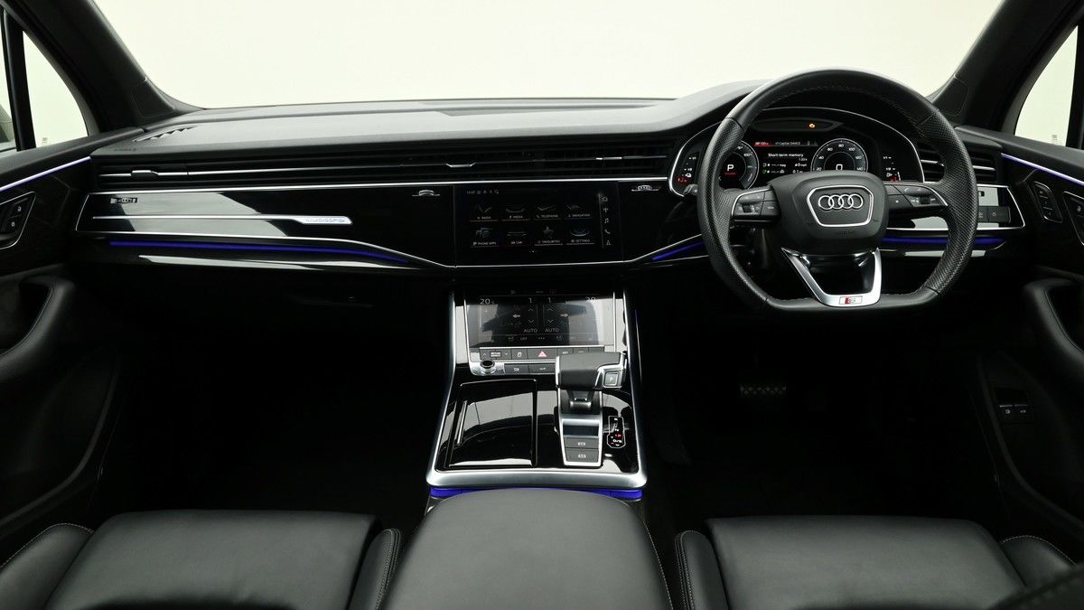 Audi Q7 Image 14