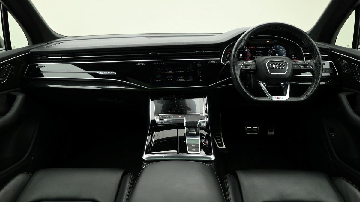 Audi Q7 Image 14