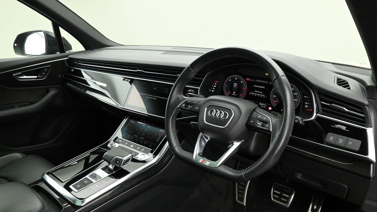 Audi Q7 Image 3