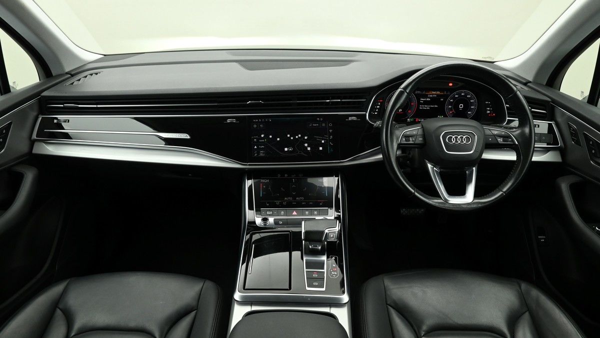 Audi Q7 Image 14