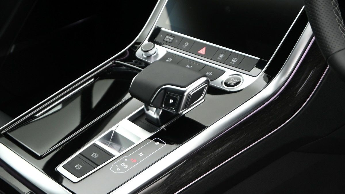 More views of Audi Q7