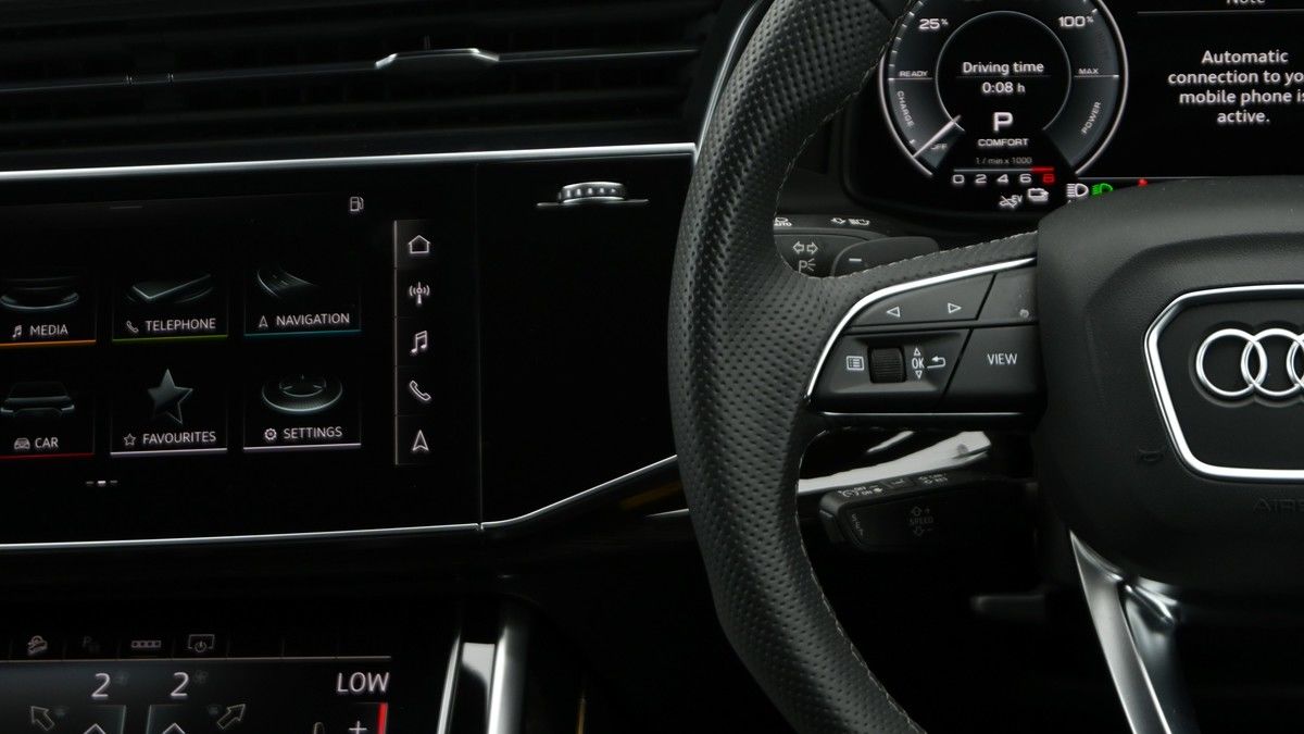 More views of Audi Q7