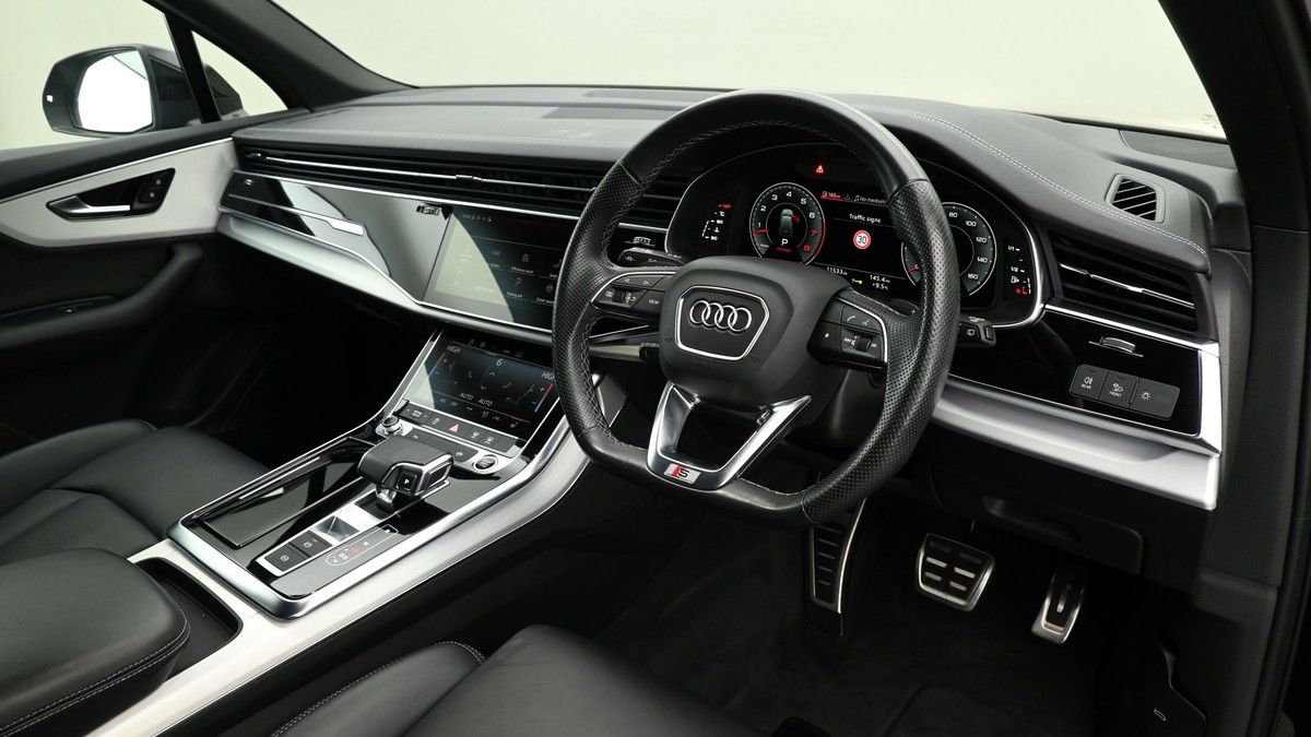 Audi Q7 Image 3