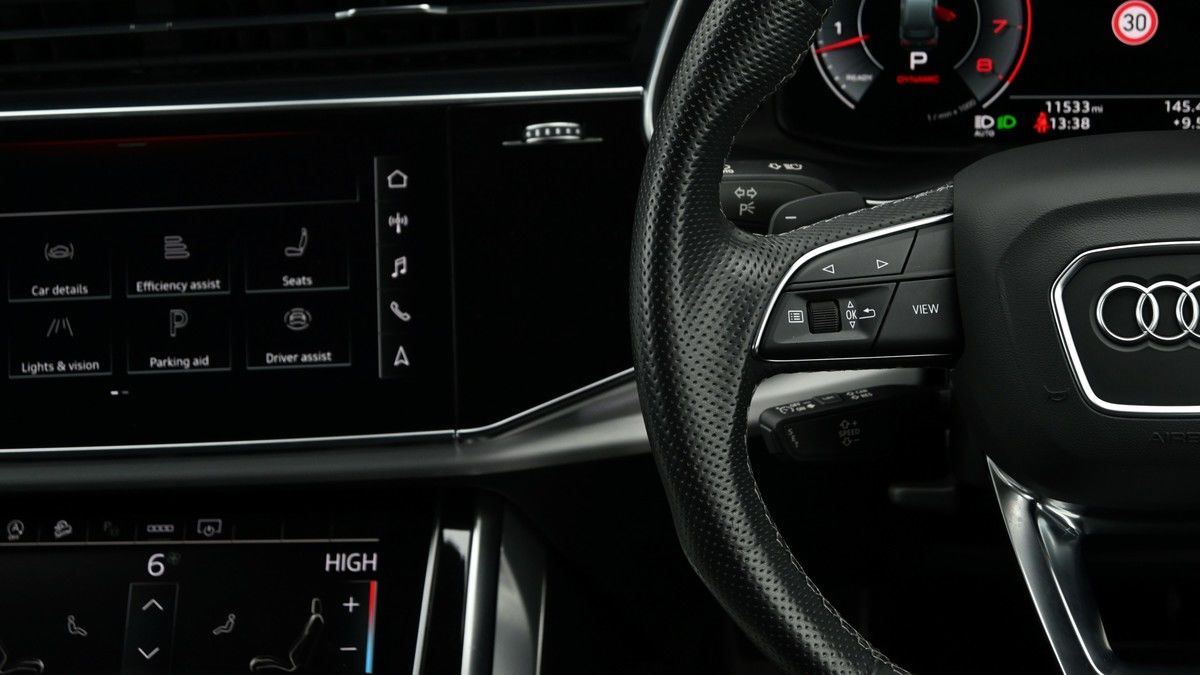 Audi Q7 Image 15