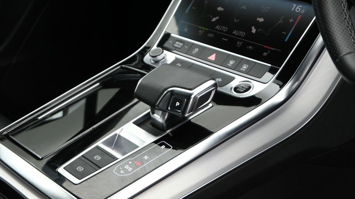 More views of Audi Q7