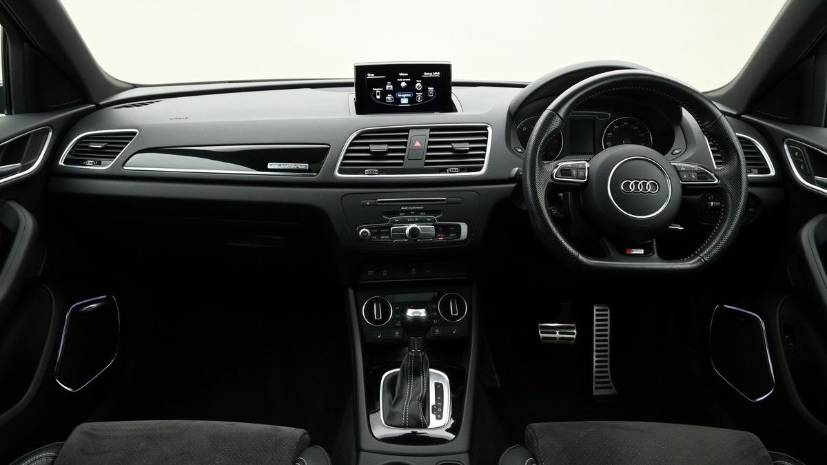 Audi Q3 Image 14