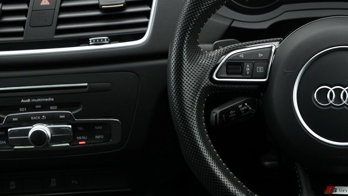 Audi Q3 Image 15