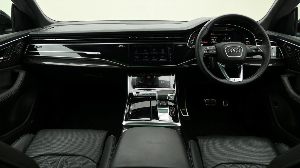 More views of Audi SQ8