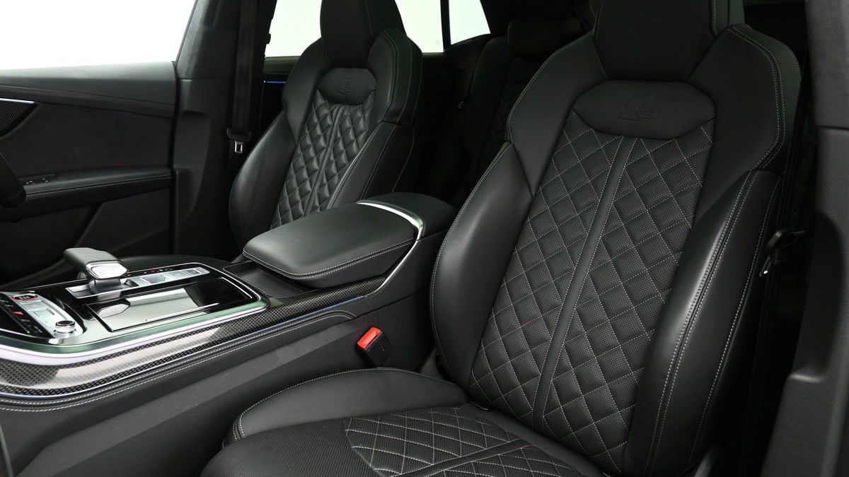 Audi SQ8 Image 4