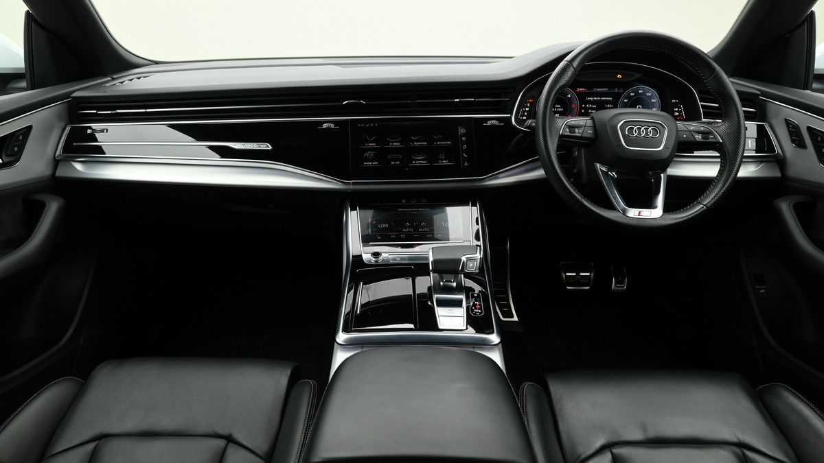 Audi Q8 Image 14