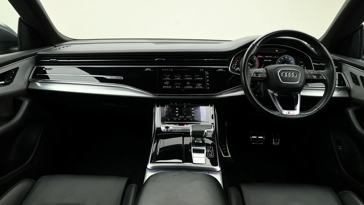 Audi Q8 Image 14