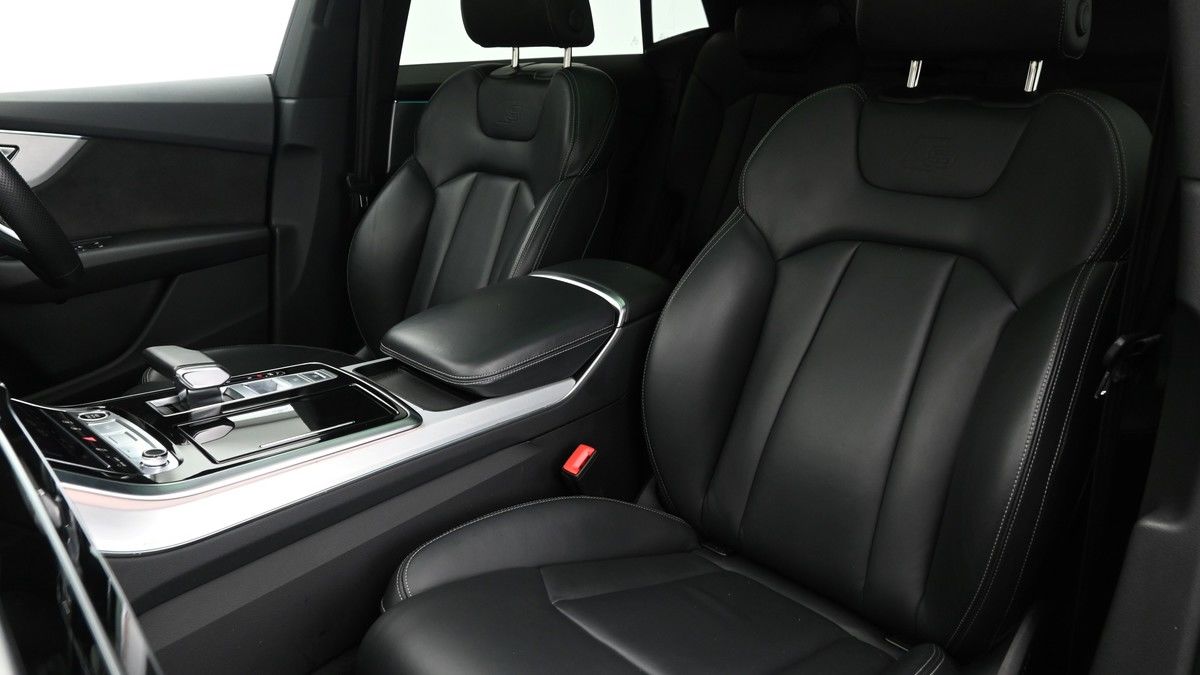 Audi Q8 Image 4