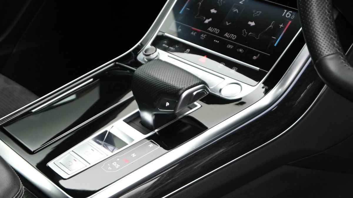 Audi Q8 Image 6