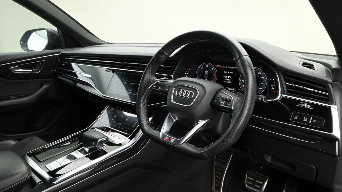 Audi Q8 Image 9