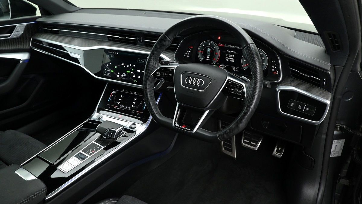 More views of Audi A7