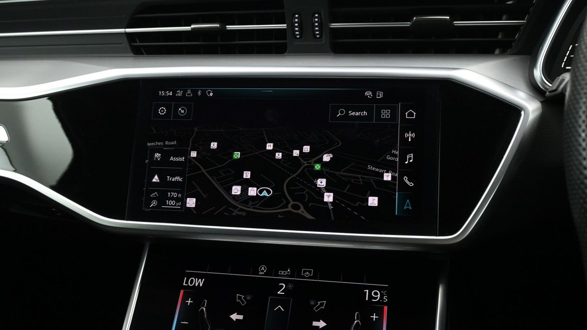 Audi A6 Saloon Image 11