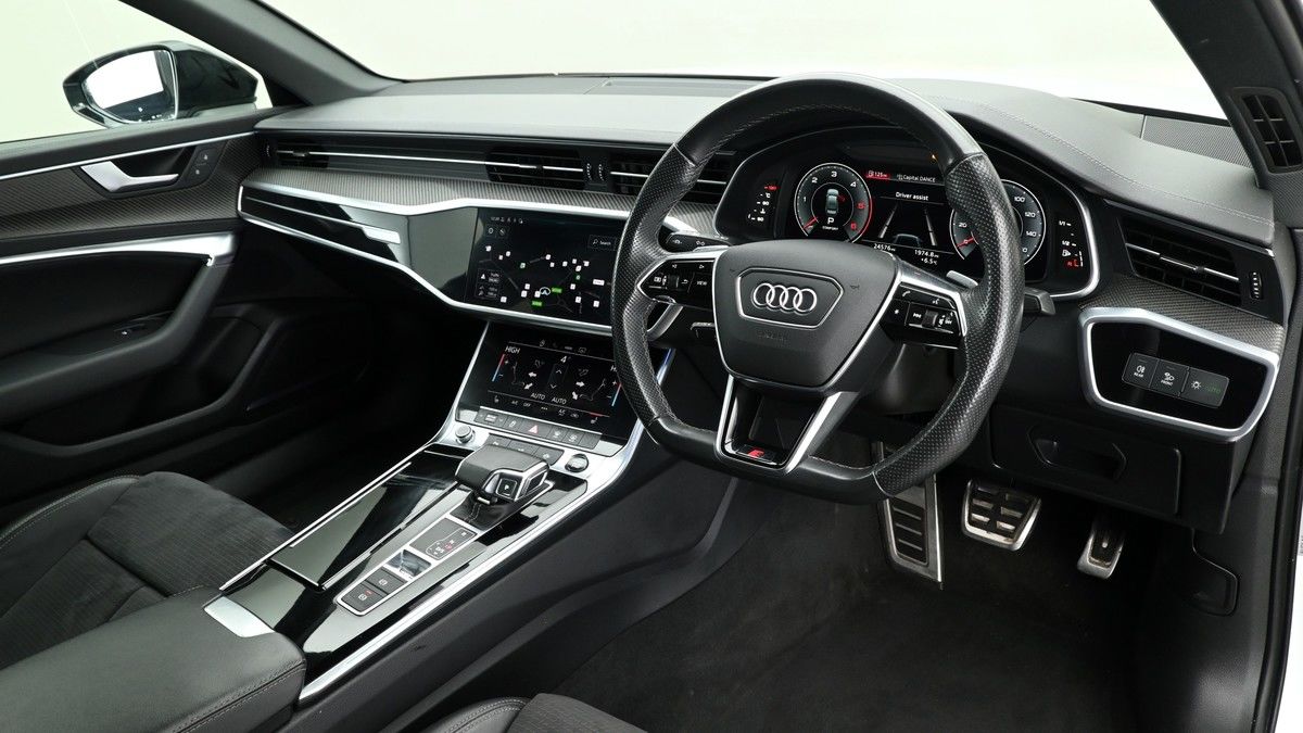 Audi A6 Saloon Image 4