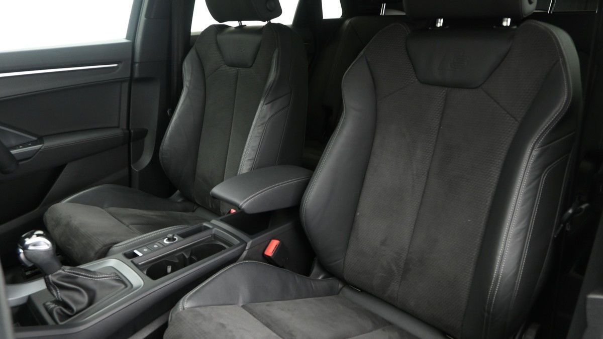 Audi Q3 Image 4