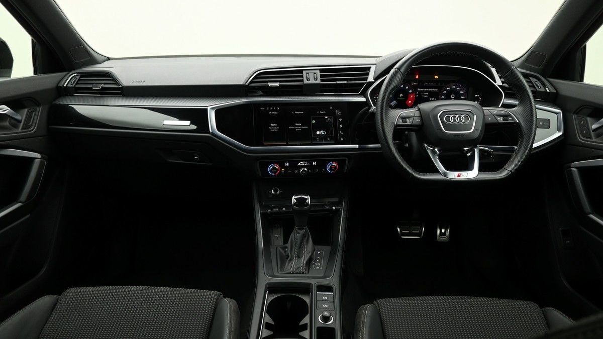 More views of Audi Q3