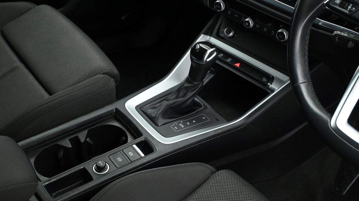 Audi Q3 Image 2