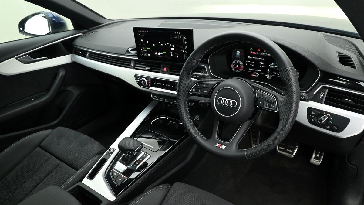 More views of Audi A4 Avant