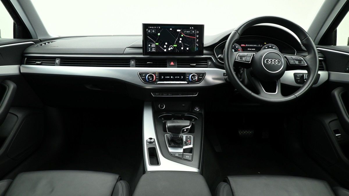 Audi A4 Avant Image 14