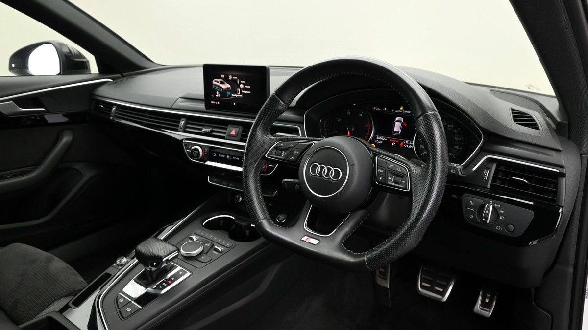 More views of Audi A4 Avant