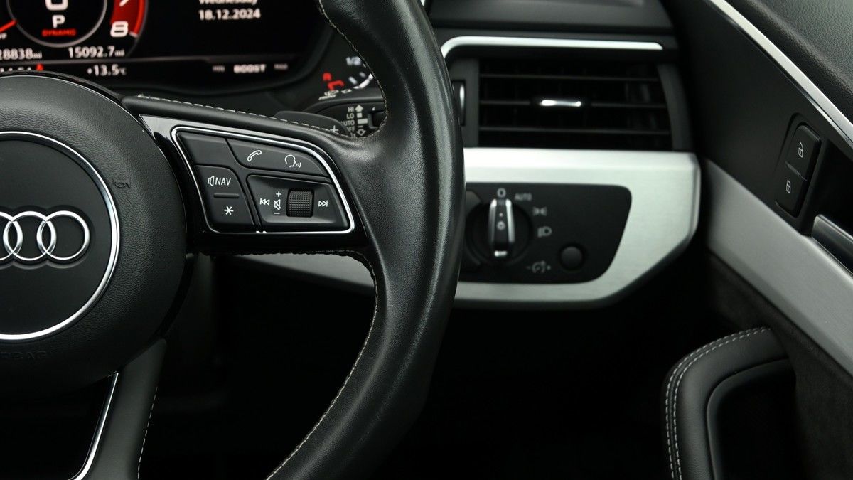 Audi S5 Image 16