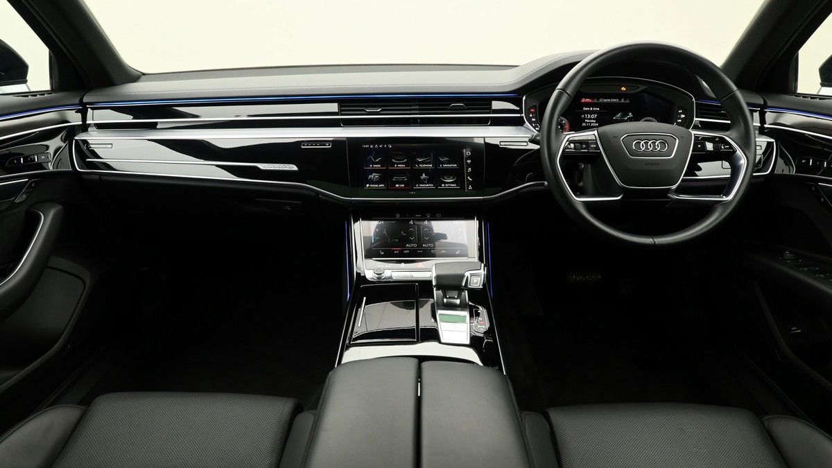 Audi A8 Image 14