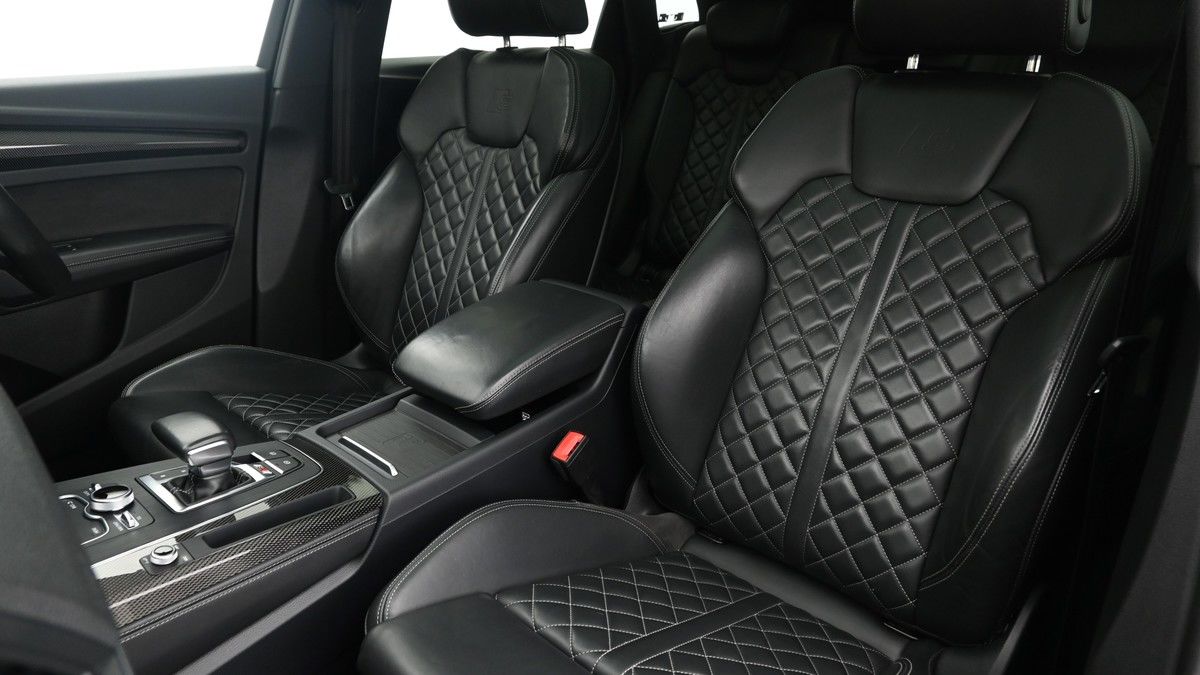 More views of Audi SQ5