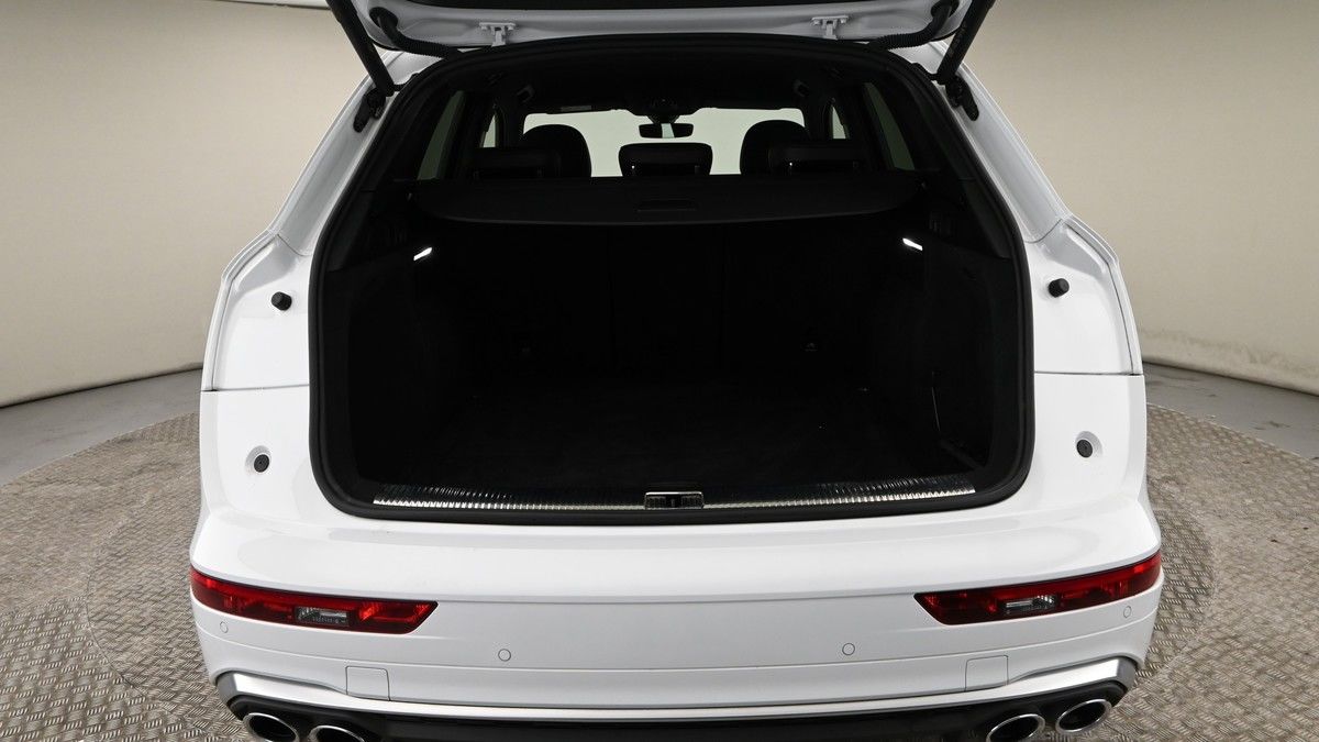Audi SQ5 Image 10