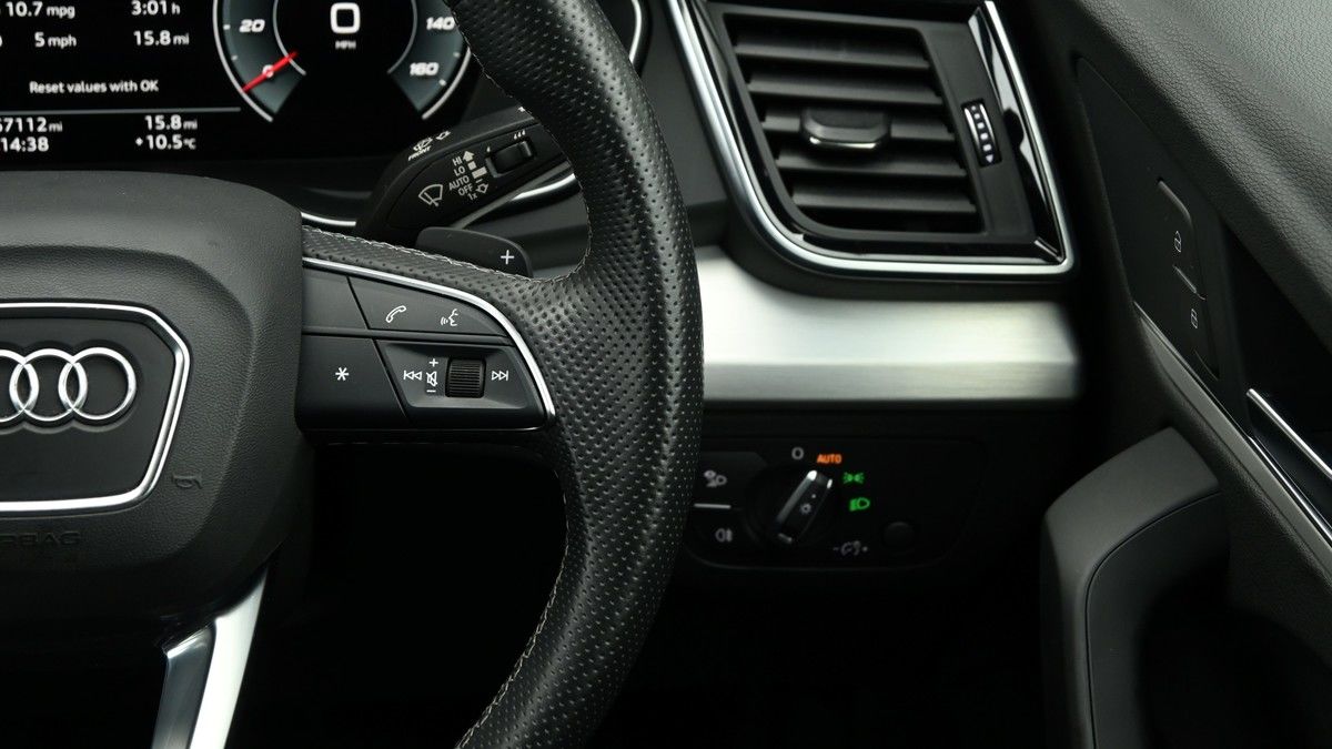 Audi Q5 Image 16