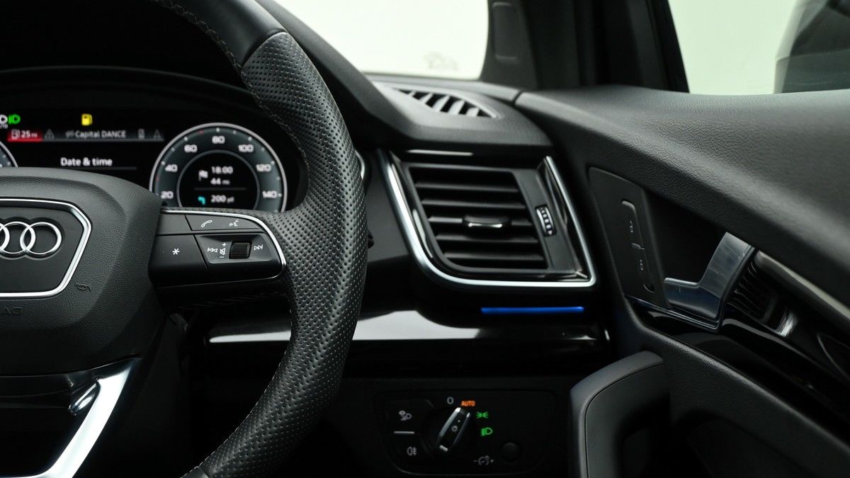 Audi Q5 Image 15