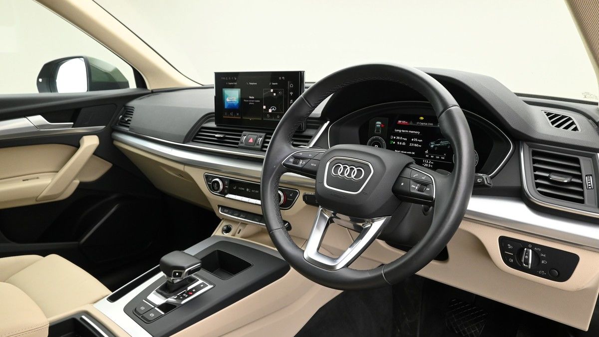 More views of Audi Q5