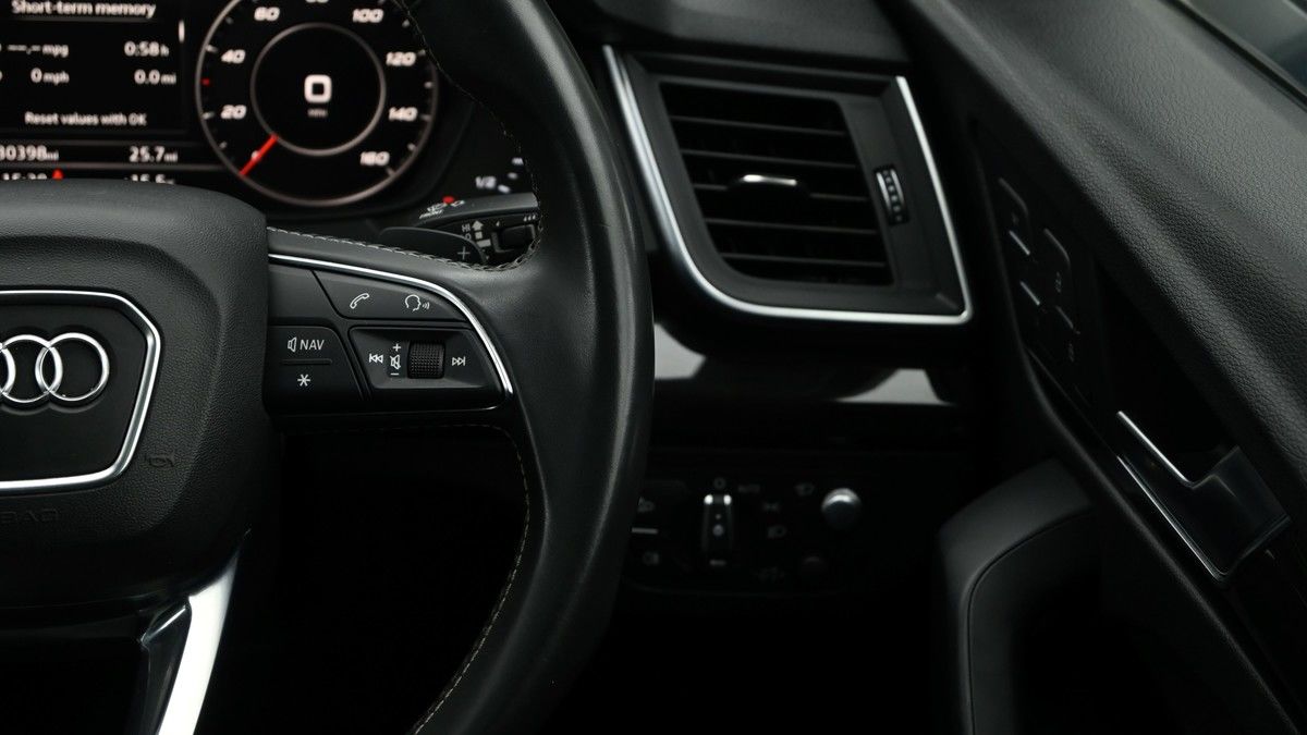 Audi SQ5 Image 16