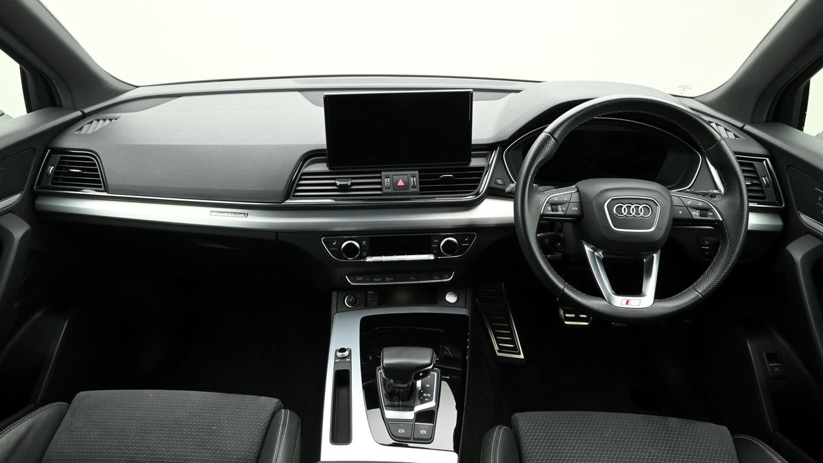 More views of Audi Q5