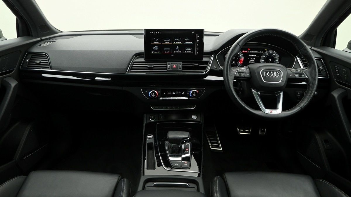 More views of Audi Q5