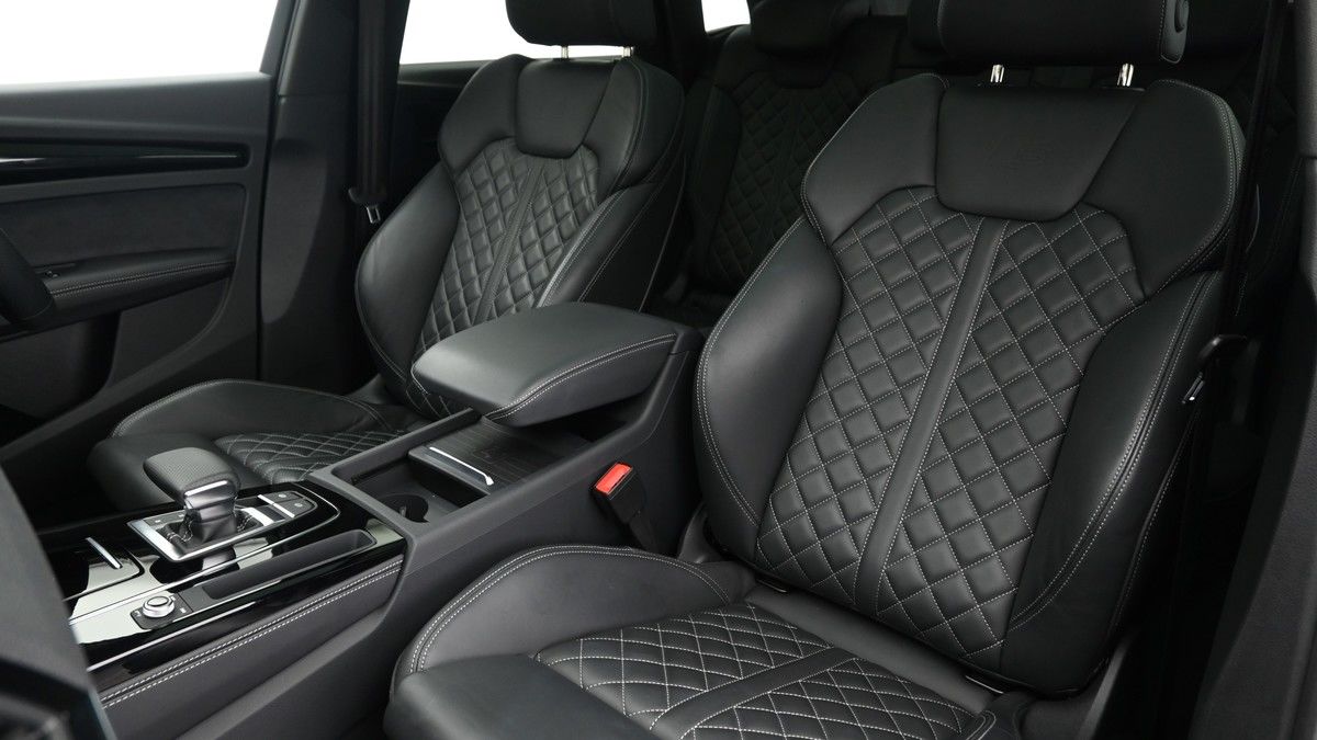 Audi Q5 Image 4