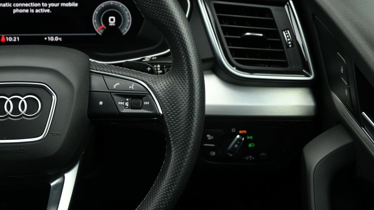 Audi Q5 Image 16