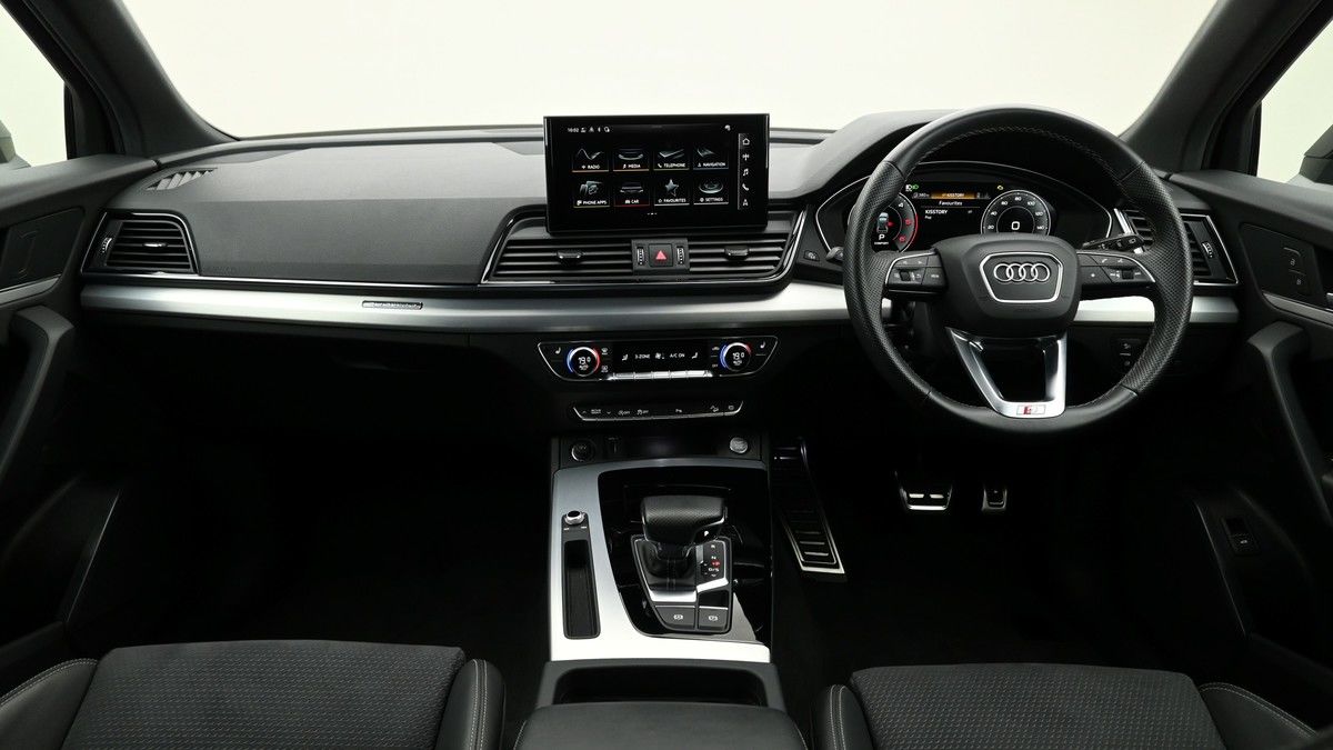 More views of Audi Q5