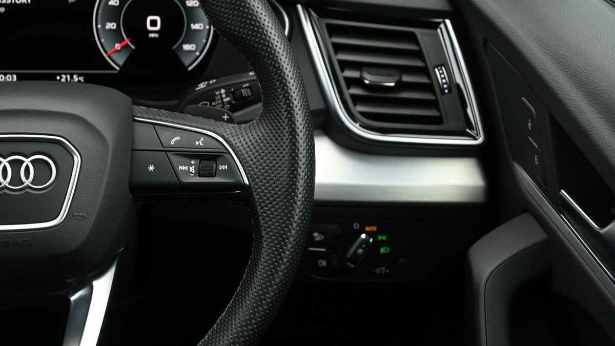 Audi Q5 Image 16