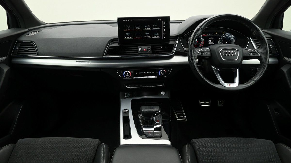 More views of Audi Q5