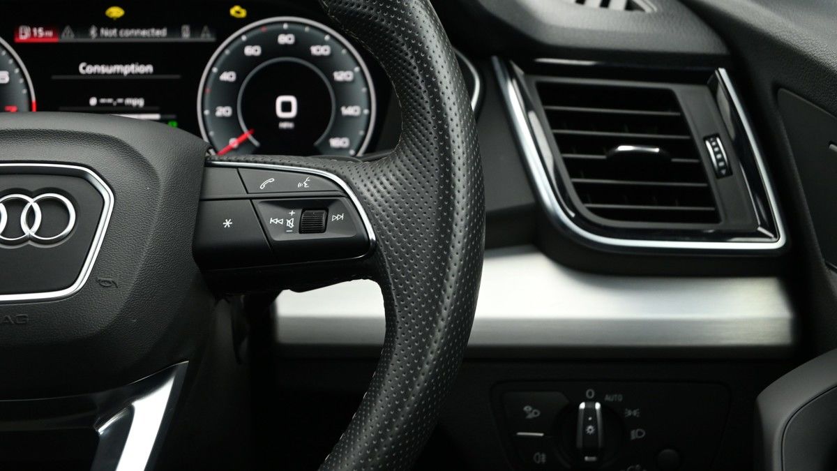 Audi Q5 Image 16